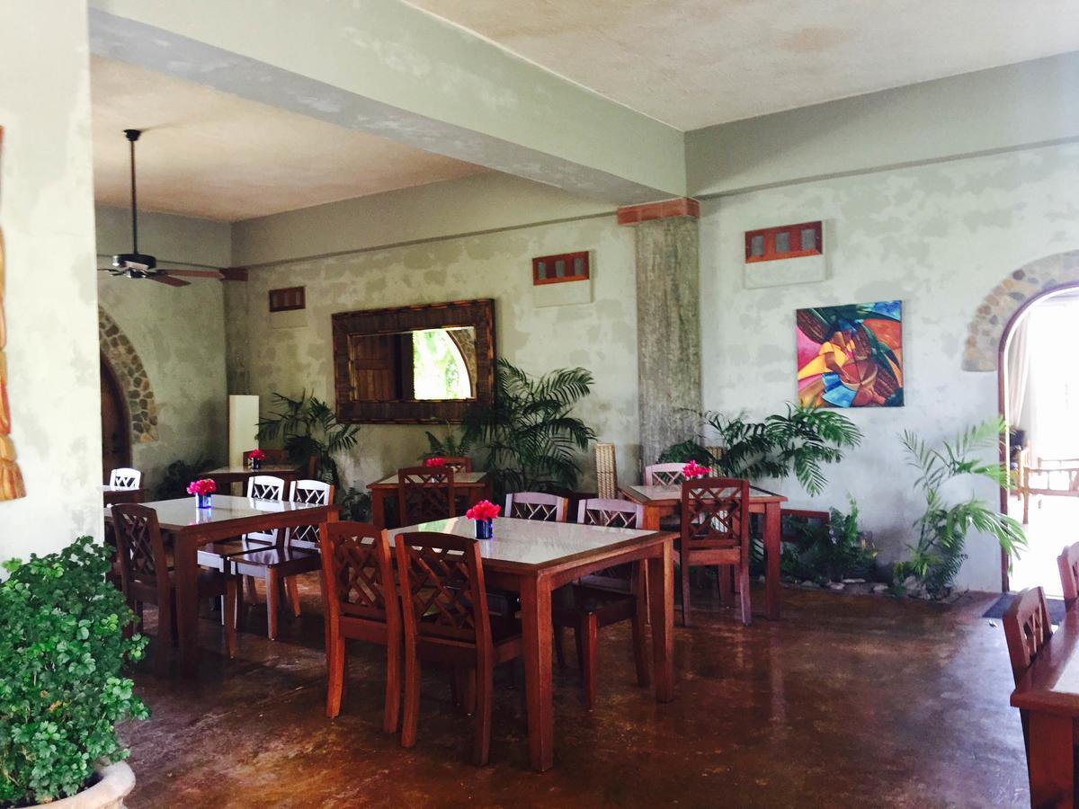 Almond Tree Hotel Resort Corozal Eksteriør billede