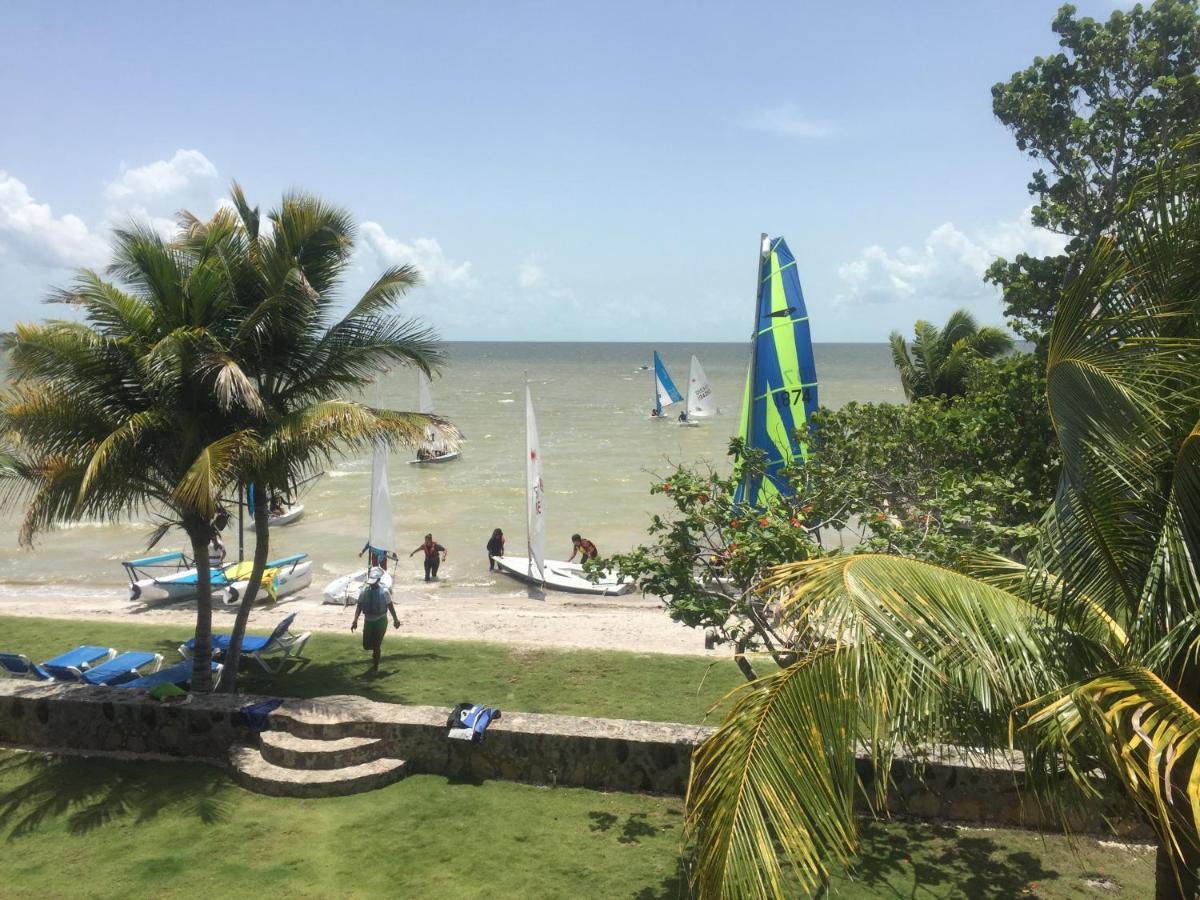 Almond Tree Hotel Resort Corozal Eksteriør billede